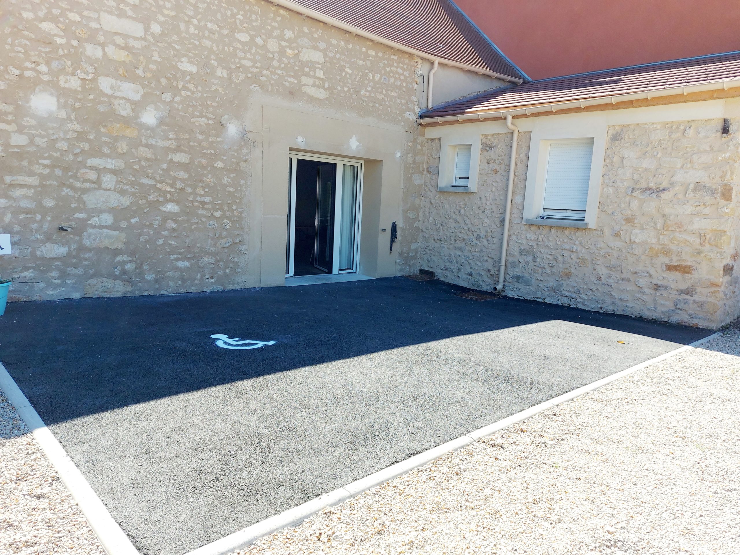 gîte parking pmr